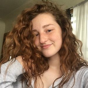 Meet your Posher, Ariana